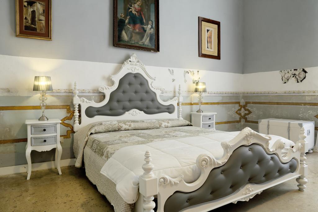 B&B Dimora Muzio And Restaurant กัลลีโปลี ภายนอก รูปภาพ